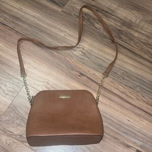 Light brown crossbody purse
